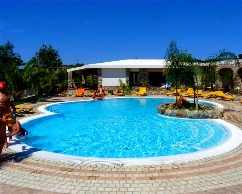 25-10246-Taliansko-Ricadi-Hotel-Villaggio-Eden-apartmány-22520