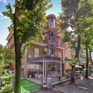 Hotel Eureka (polopenze s nápoji)***