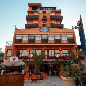 Zkrácená dovolená s dopravou a polopenzí v hotelu Giorgetti Orange***